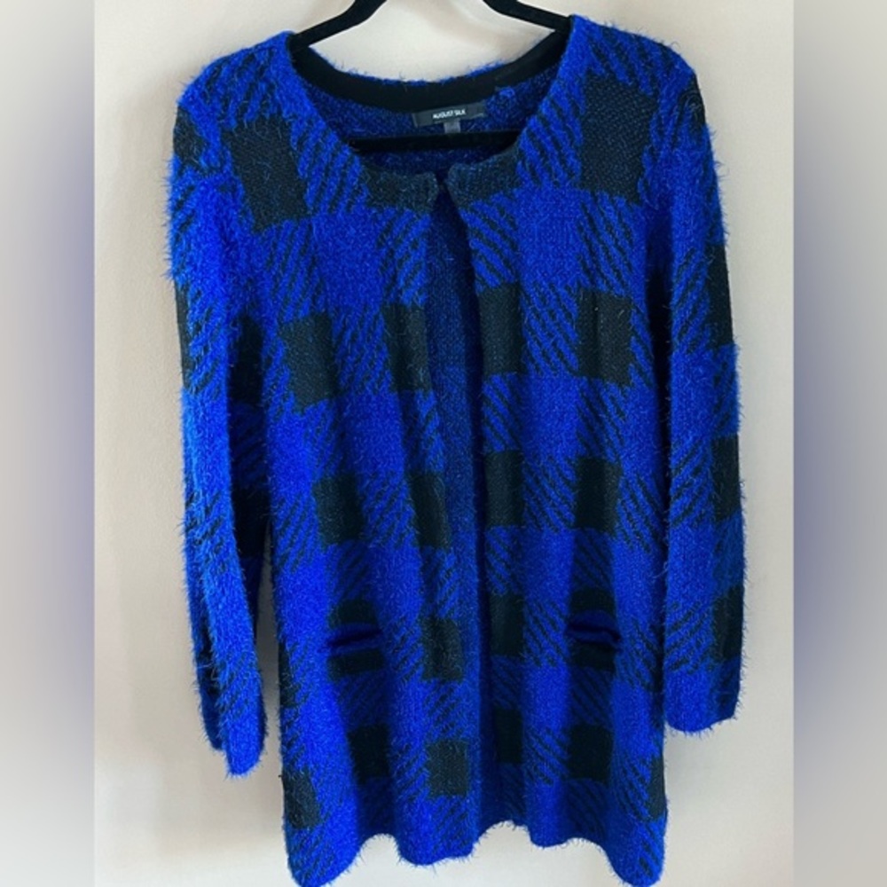 Beautiful August Silk pocketed fuzzy sweater. Worn once. Size Medium